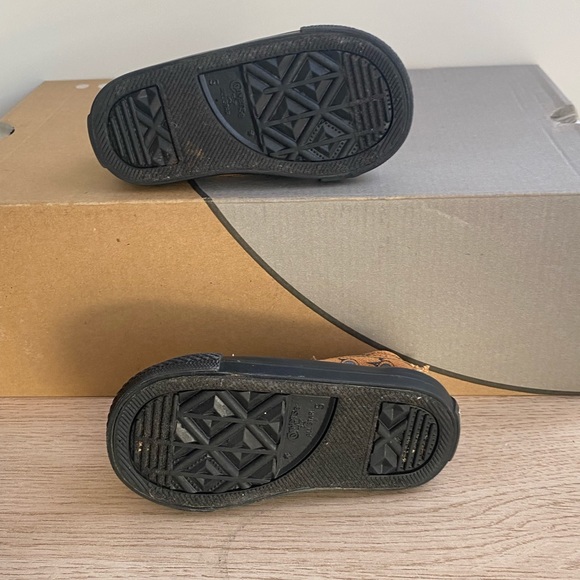 Converse Chuck Taylor Skull & Crossbones Toddler Sneakers- SZ 5 C - Picture 11 of 12